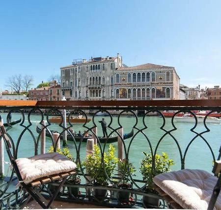 Casa Zucchi | Grand Canal Apartment Венеция Экстерьер фото